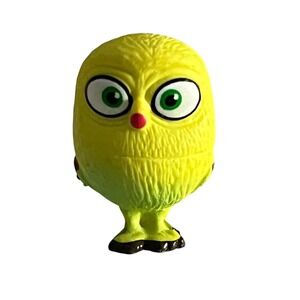 Sweet Pea Parakeet Mini Figure Secret Life of Pets Yellow Green Bird Toy 1 inch